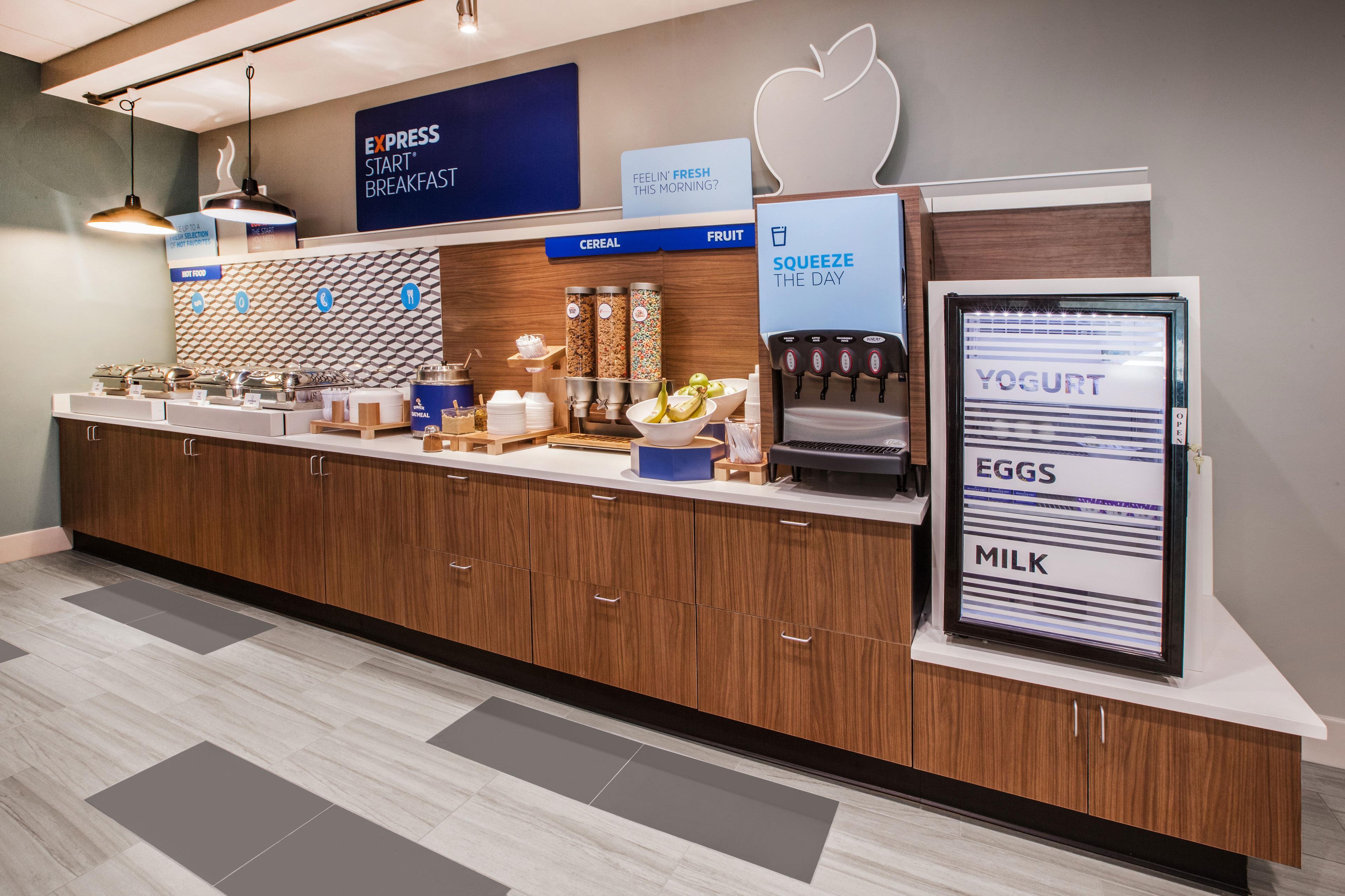 Holiday Inn Express Hotel & Suites Frankfort By Ihg Eksteriør billede