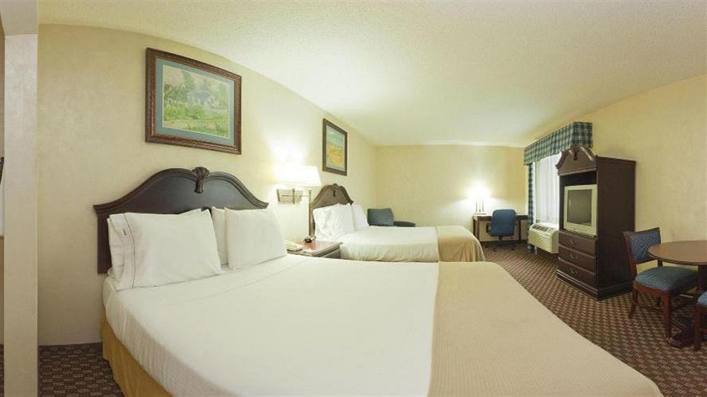 Holiday Inn Express Hotel & Suites Frankfort By Ihg Eksteriør billede